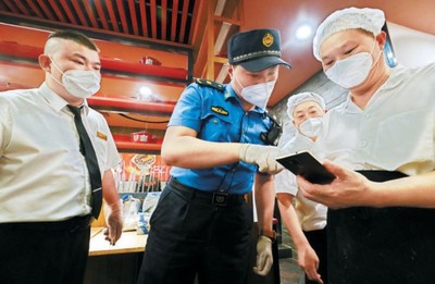 朝陽區(qū)強(qiáng)化餐飲企業(yè)防疫監(jiān)督 筑牢舌尖上的安全防線